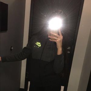 Meet your Posher, Anai